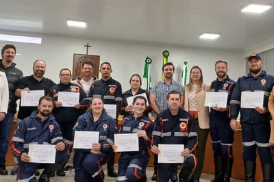 mocao-de-aplauso-aos-integrantes-do-samu-e-ao-radialista-mauro-fernando-piccinini-4.jpg